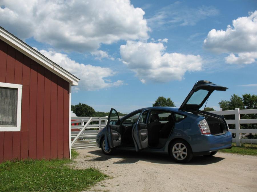  Toyota Prius Touring 2007 года  (фото 27 из 30)